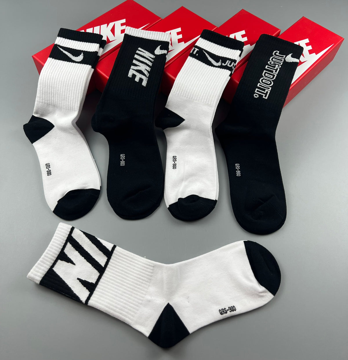 Nike Block Logo Crew Socks - Assorted Set