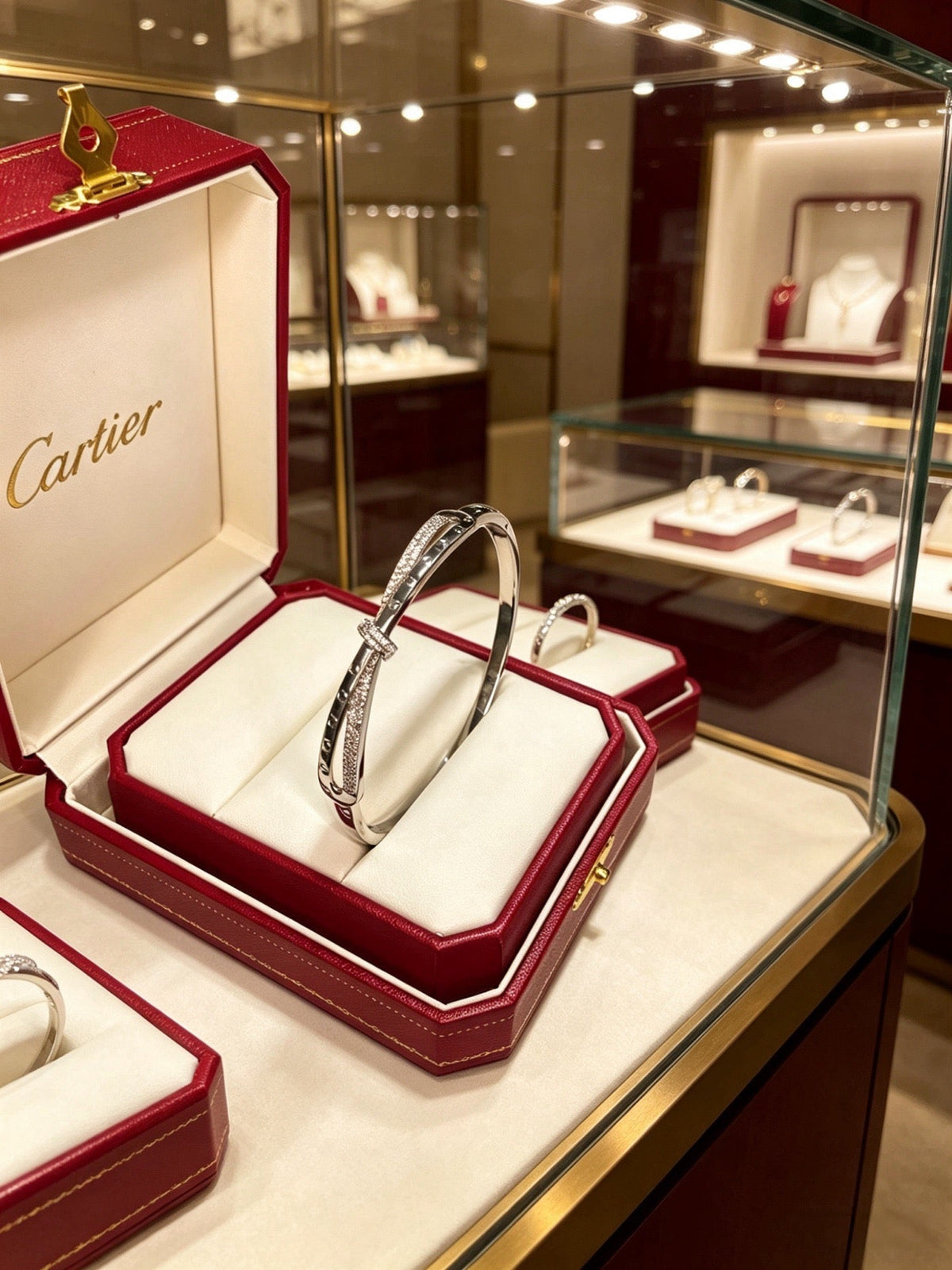 Martin Graham bracelet in polished metal-tone – main product view
