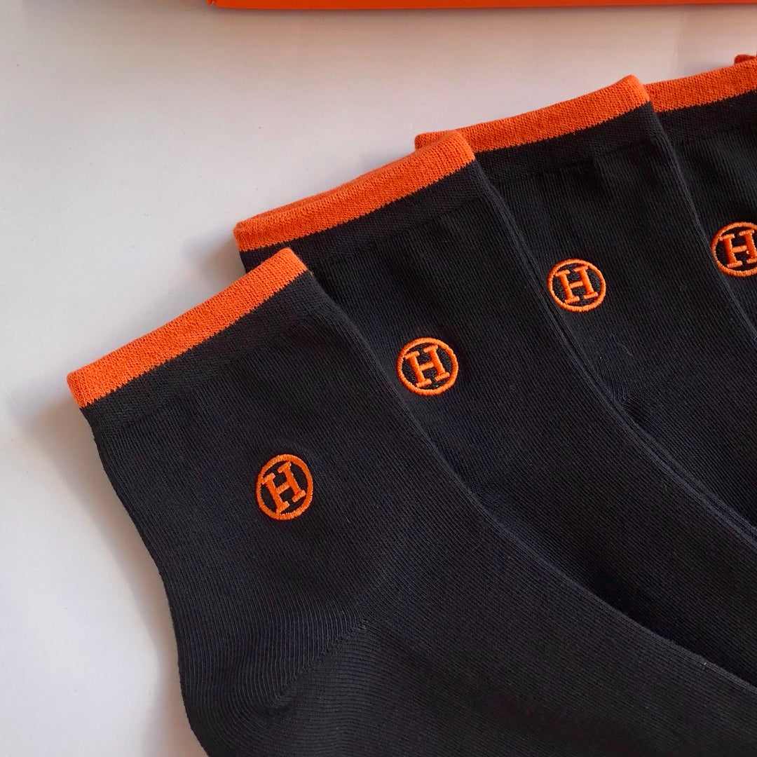 Hermes Orange Accent Mid-Calf Socks - 5-Pair Box