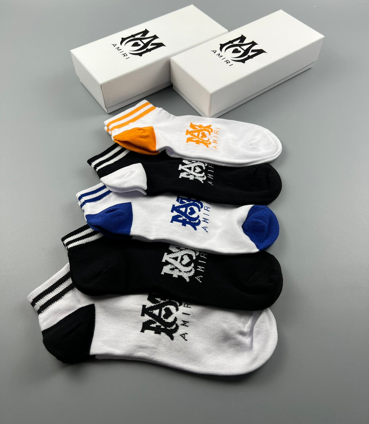 Fendi Sunburst-Style Emblem Graphics Ankle Socks - 5-Pair Set