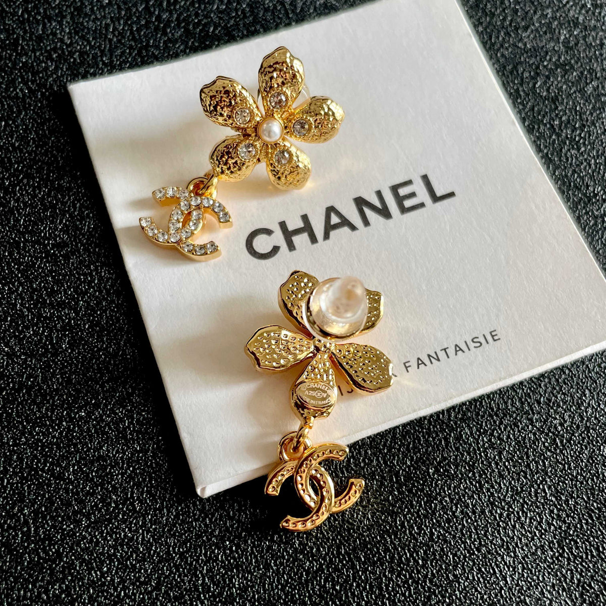 Martin Graham stud earrings in polished metal-tone – main product view