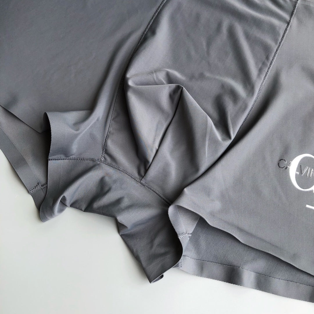 Calvin Klein Contrast Waistbands And Understated Front Branding Men's Boxer Briefs - 3-Piece Box