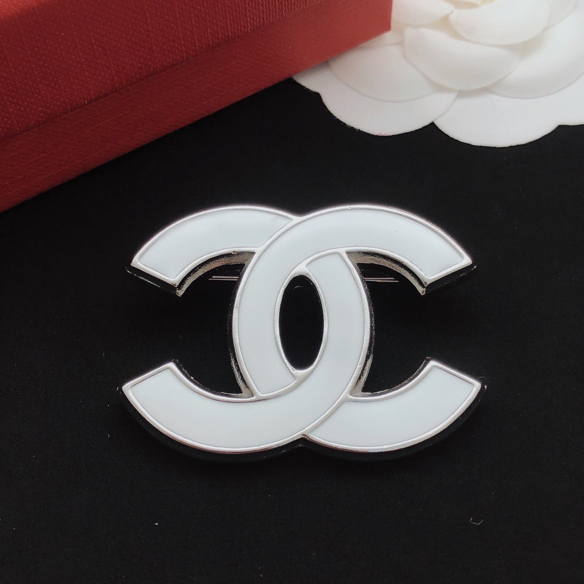 Martin Graham brooch in polished metal-tone – main product view