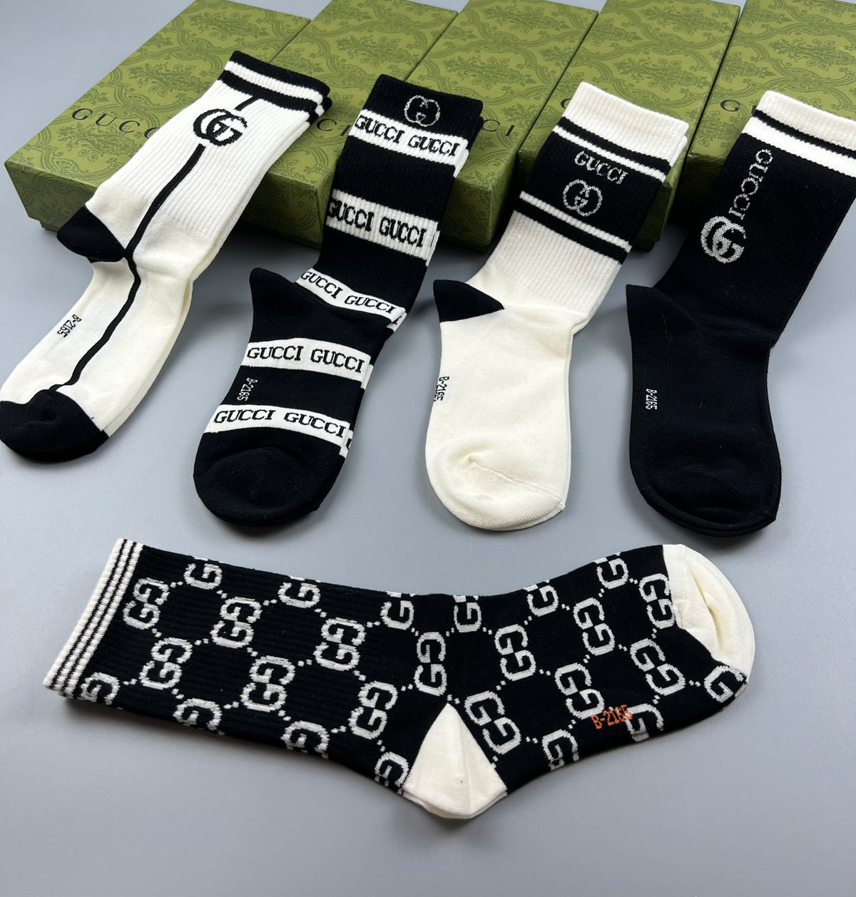 Gucci Cotton Geometric Linked Patterns Crew Socks - 5-Pair Set