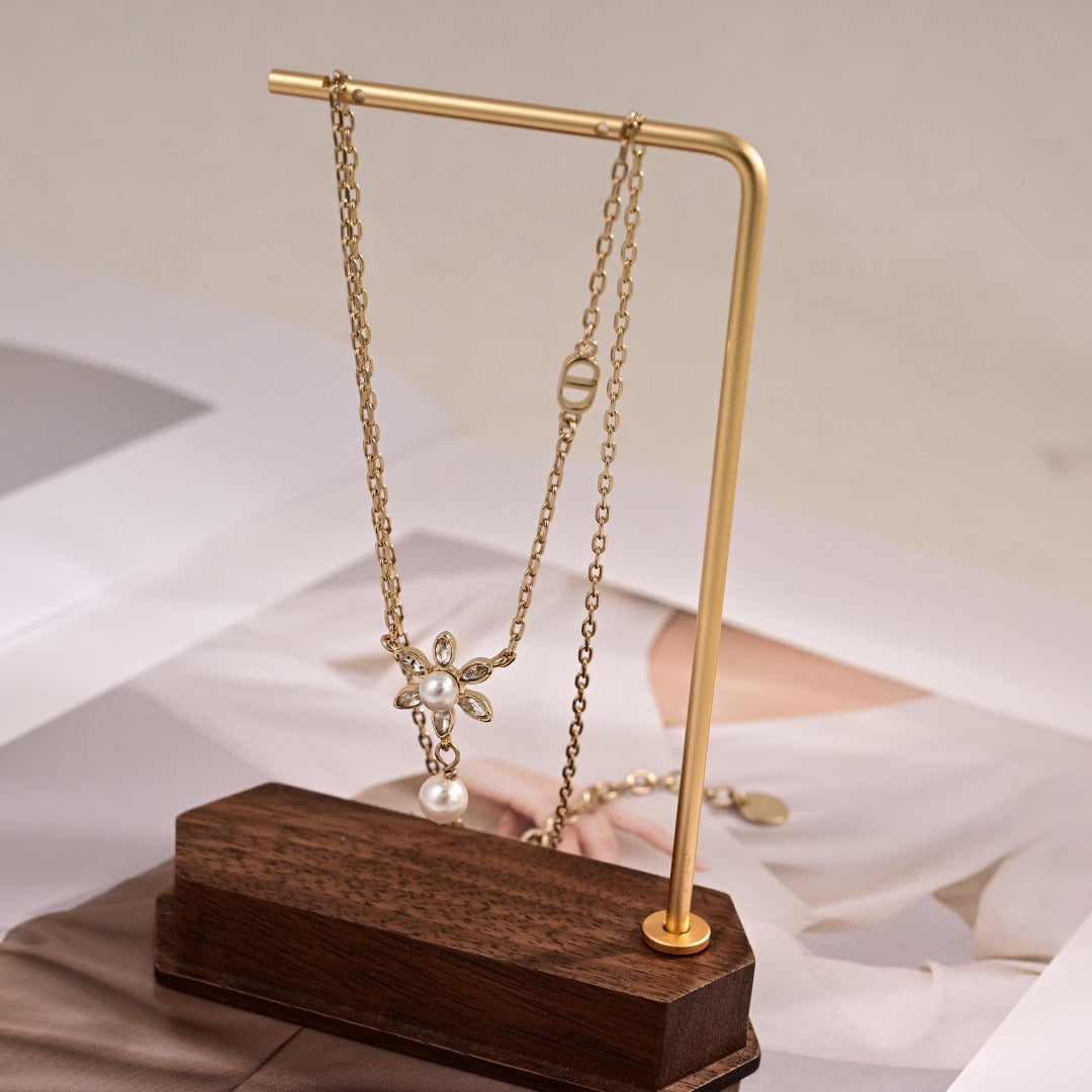 Martin Graham pendant necklace in polished metal-tone – main product view
