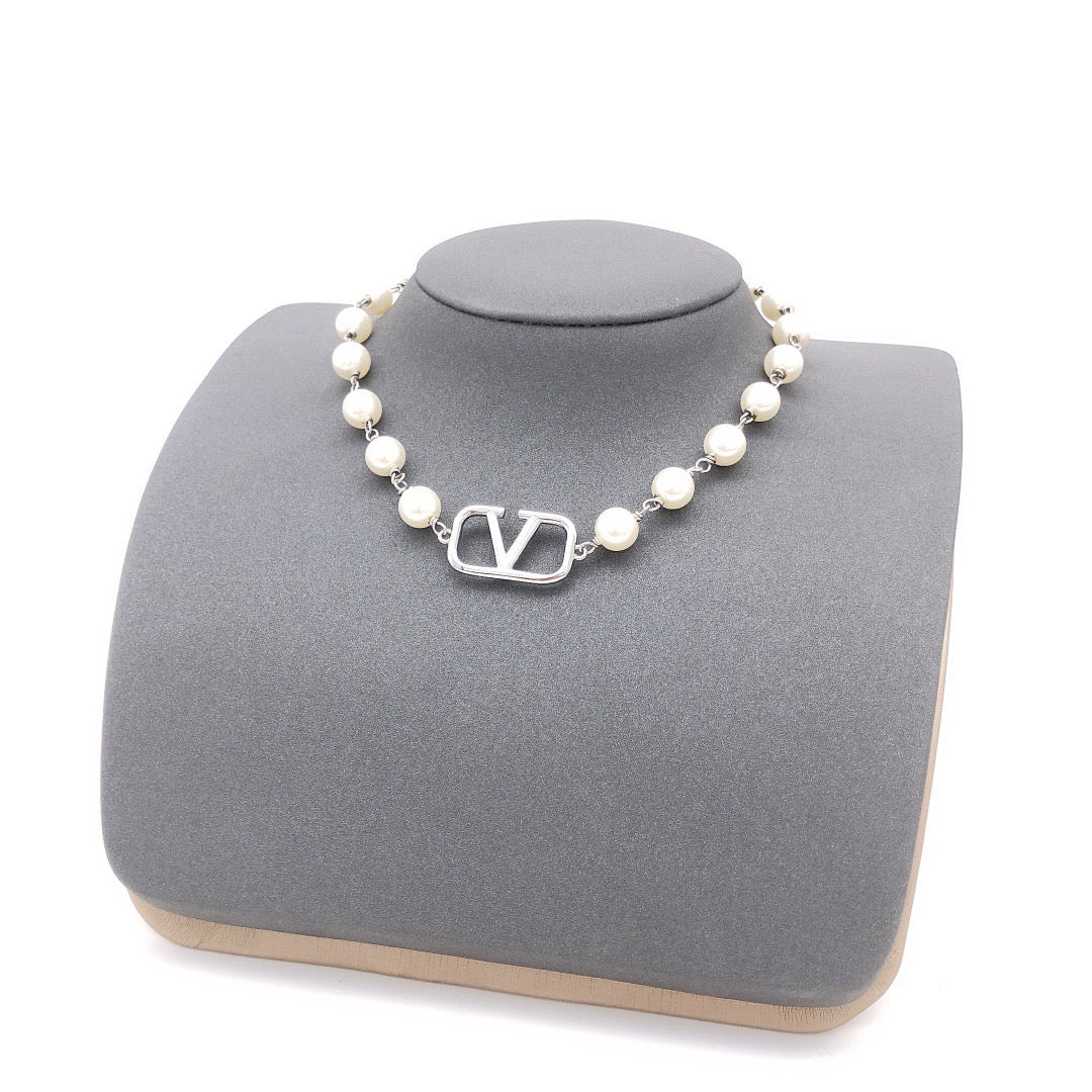 Martin Graham pendant necklace in polished metal-tone – main product view