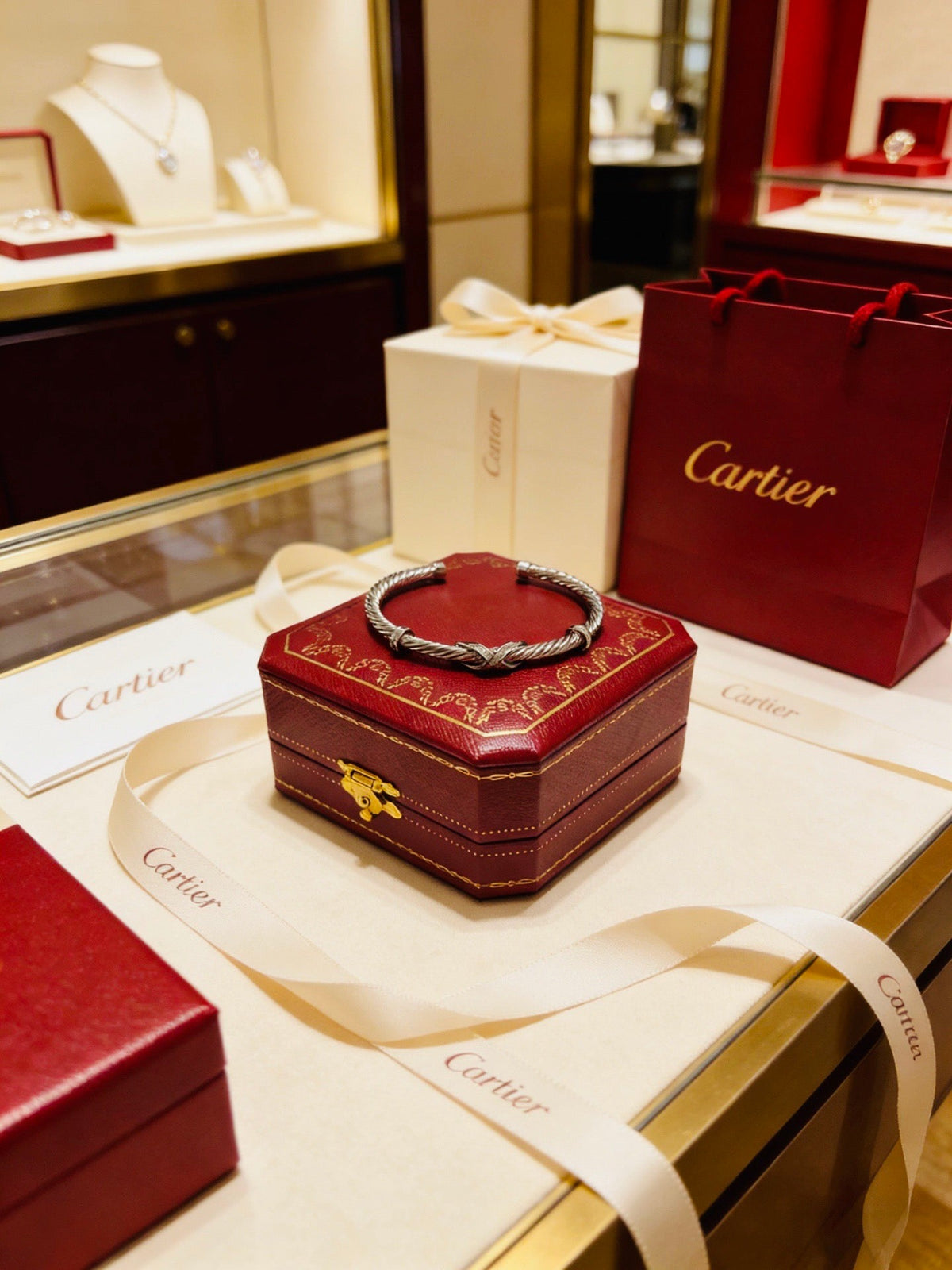 Martin Graham bracelet in polished metal-tone – main product view