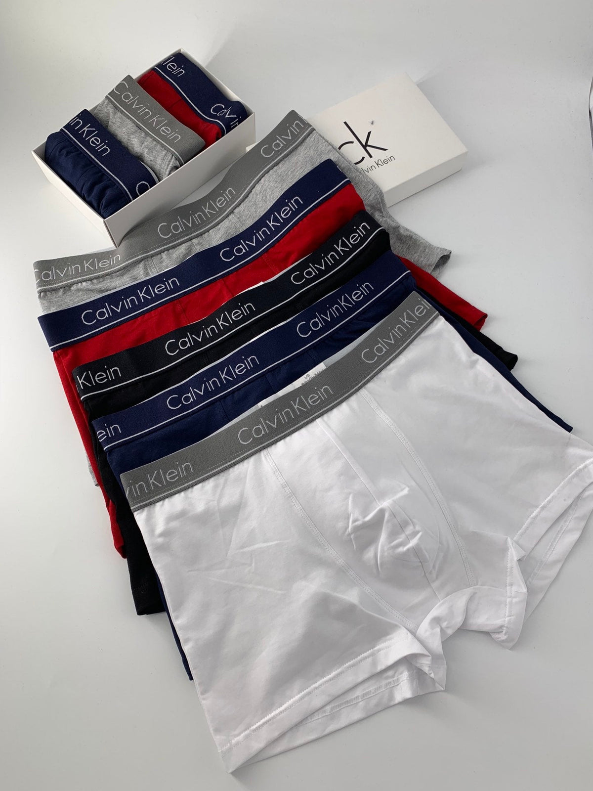 Calvin Klein Cotton Solid Panels And Visible Emblem Details Men's Boxer Briefs - 3-Piece Box