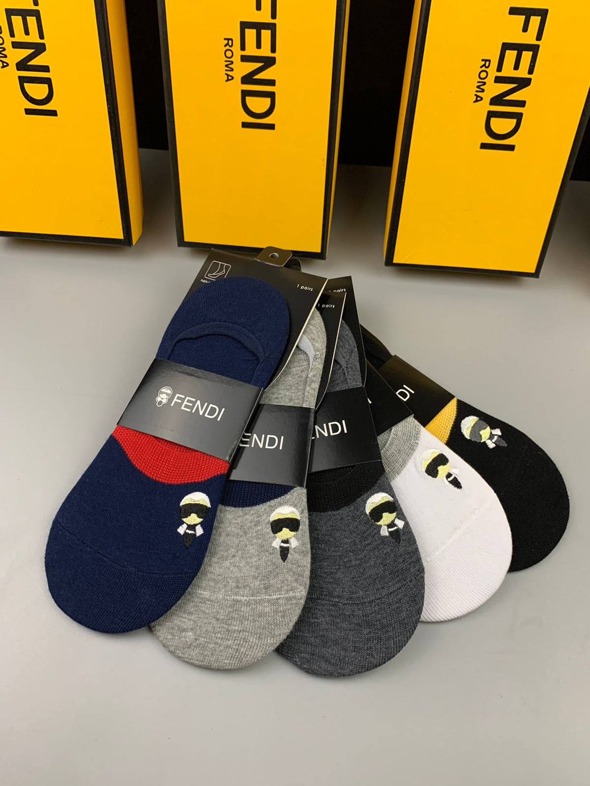 Fendi Cotton Bold Character-Style Graphic Details No-Show Socks