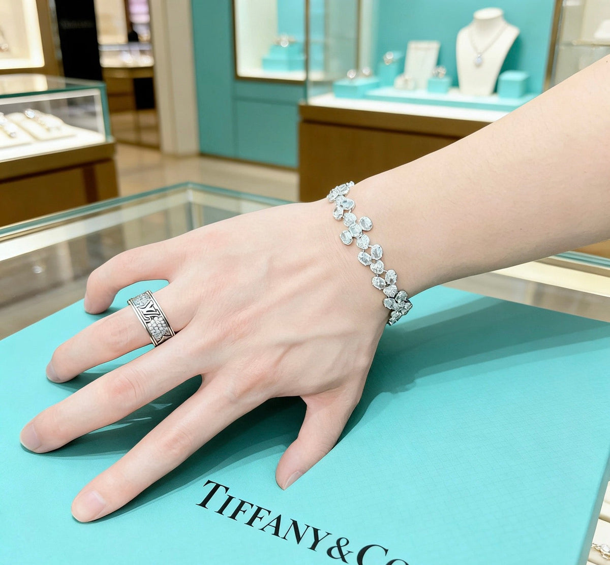 Martin Graham bracelet in polished metal-tone – front product view