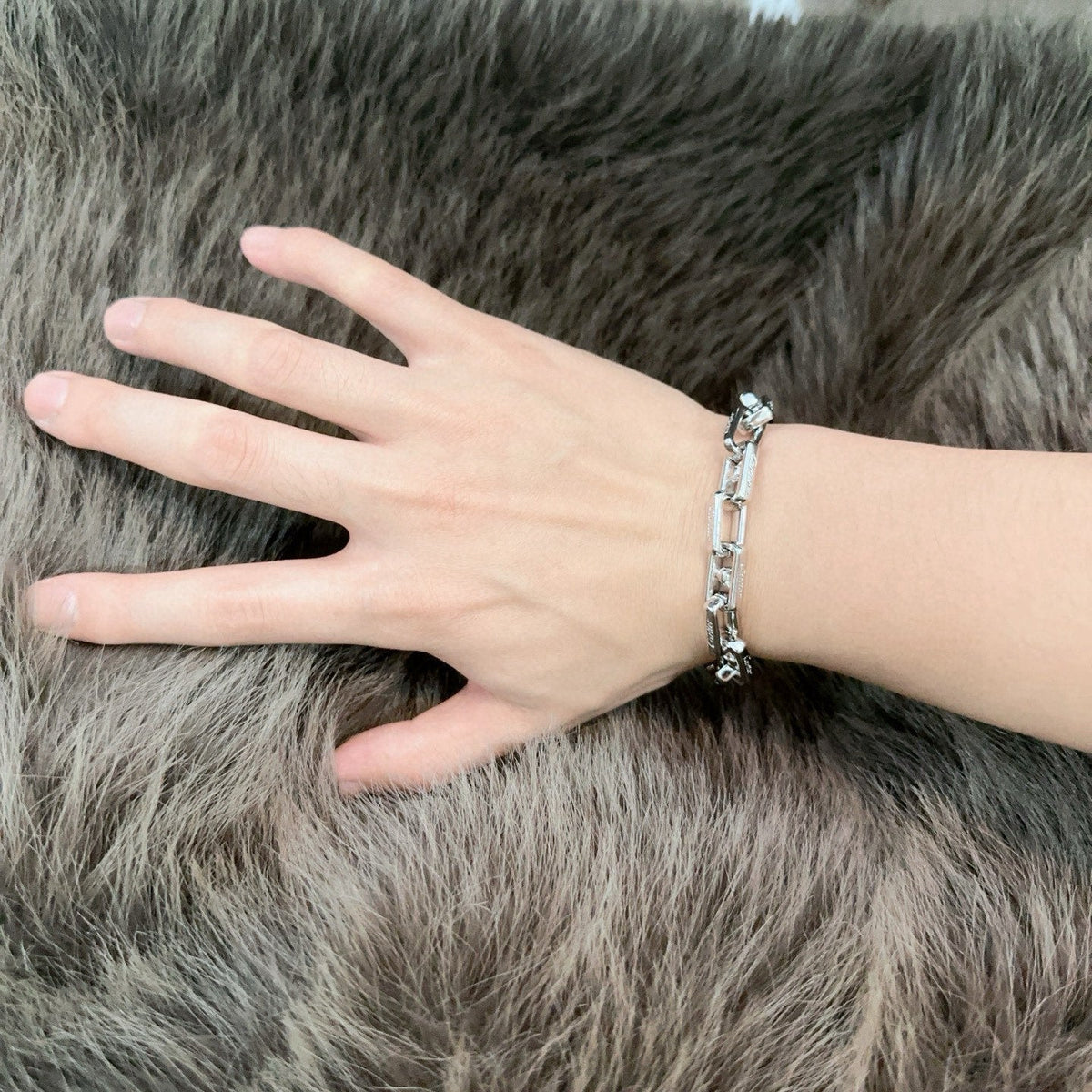 Martin Graham bracelet in polished metal-tone – front view