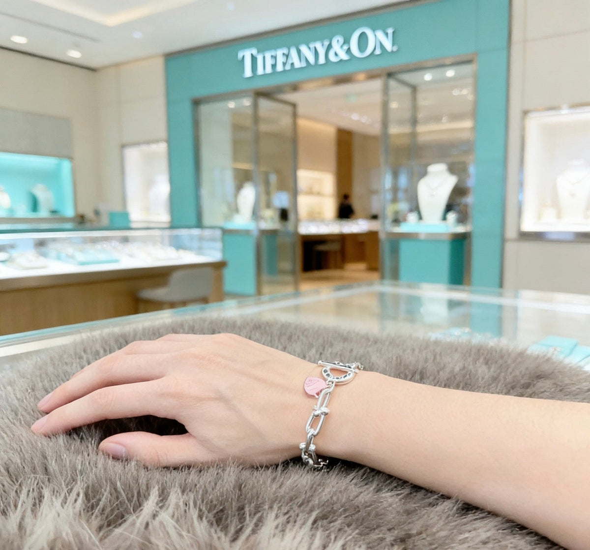 Martin Graham bracelet in polished metal-tone – front product view