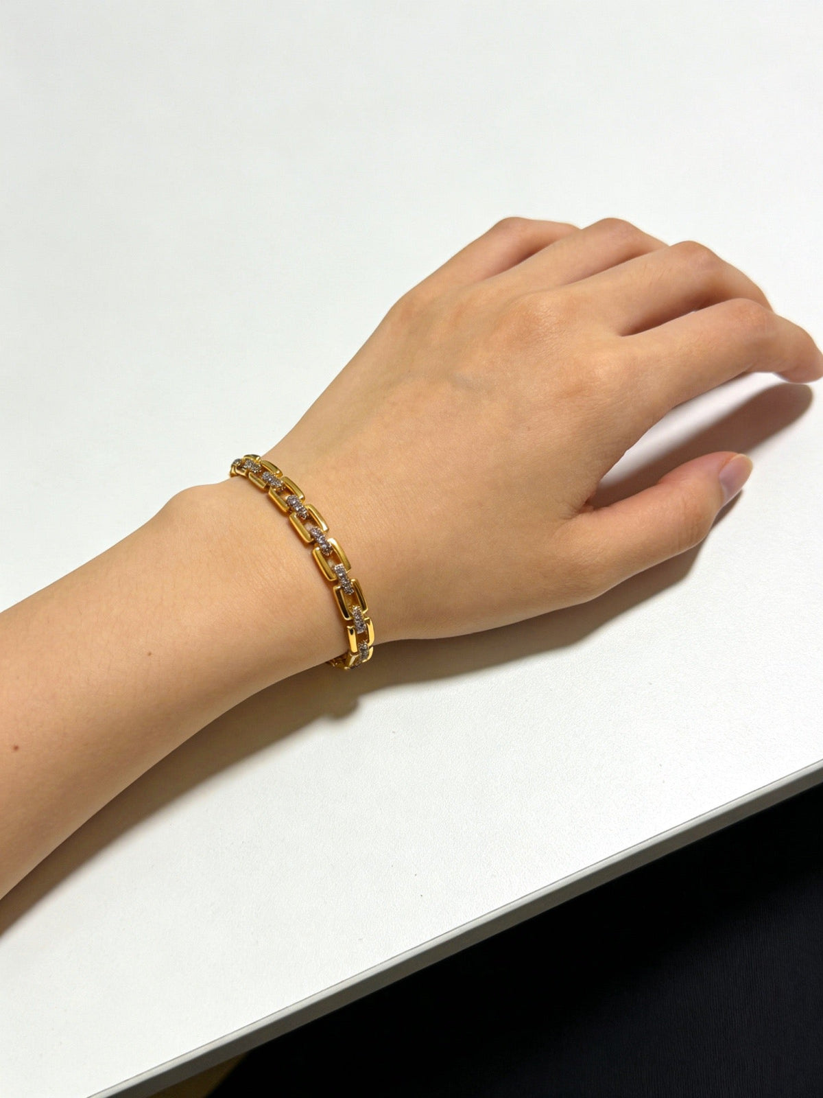 Martin Graham bracelet in polished metal-tone – front view
