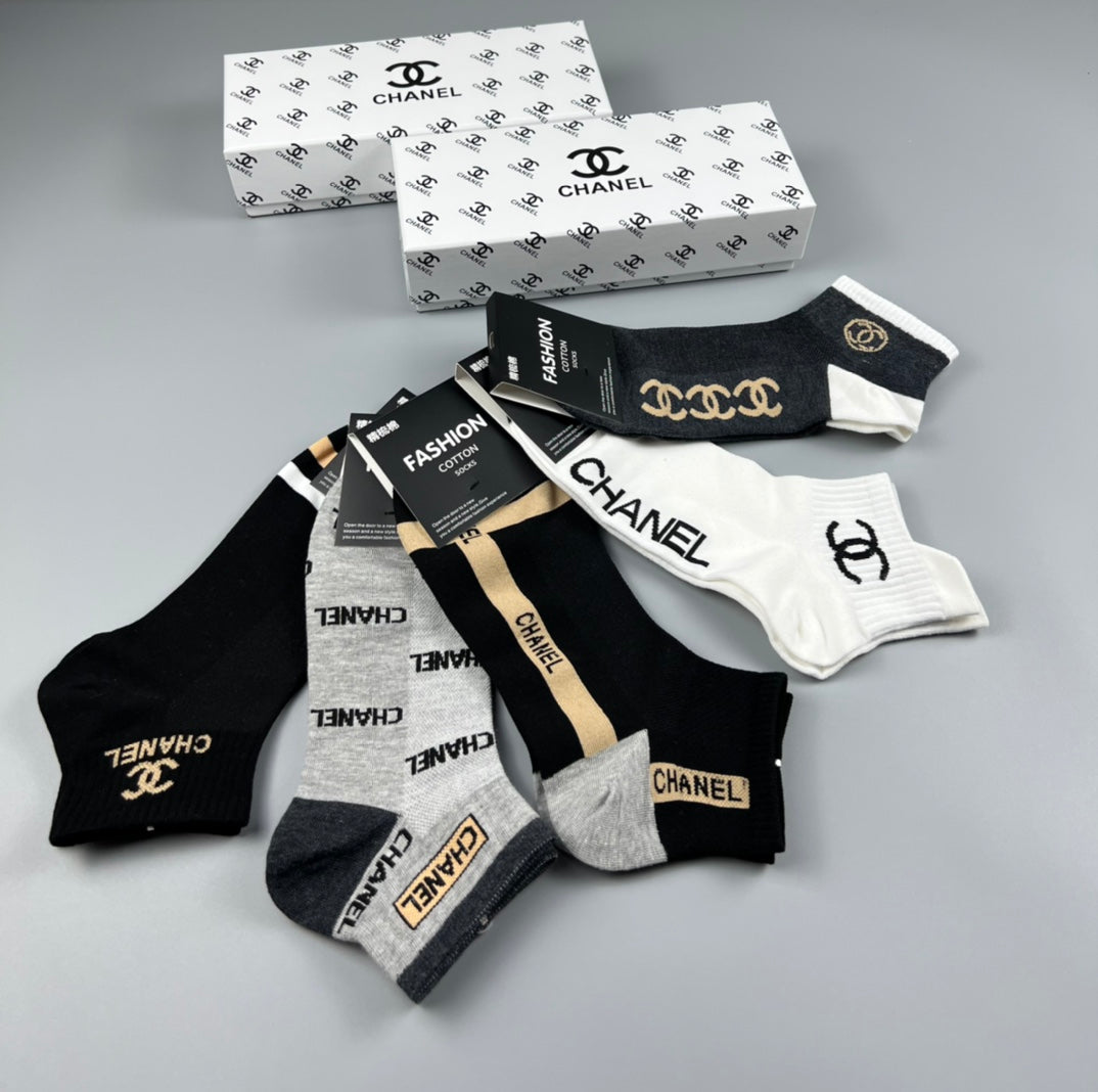 Chanel Cotton Chain And Emblem Graphics No-Show Socks - 5-Pair Set