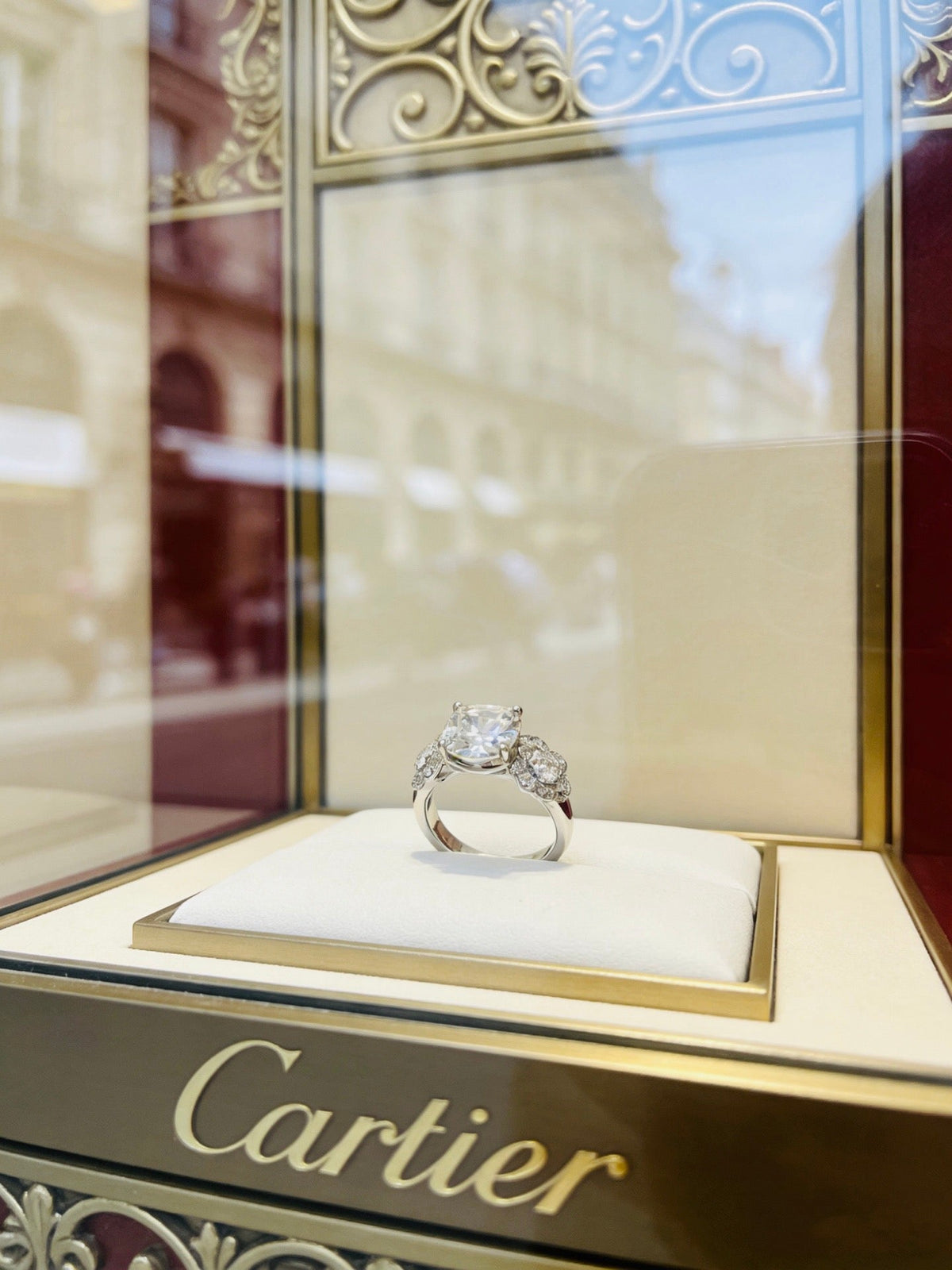 Martin Graham ring in polished metal-tone – front view