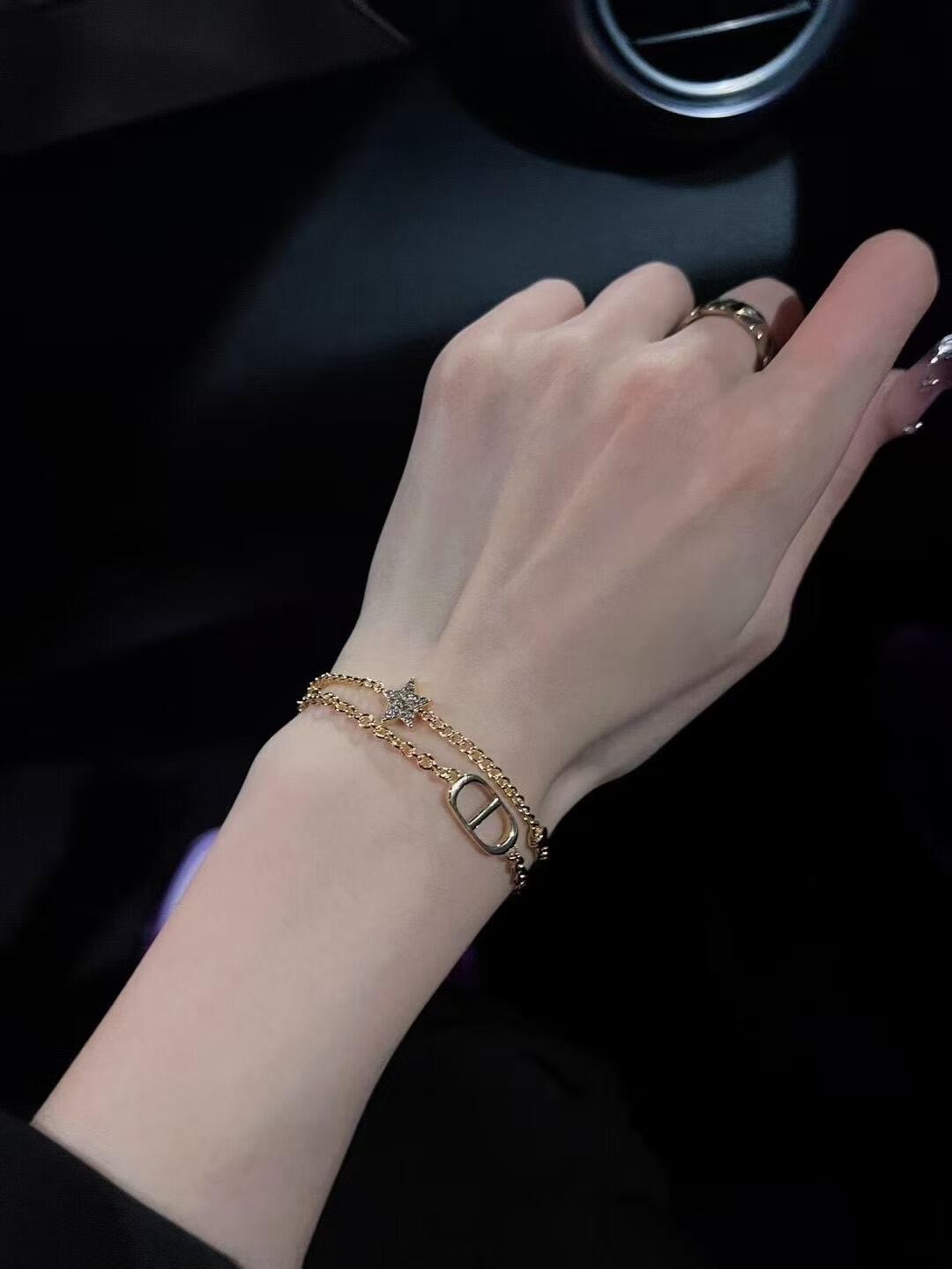 Martin Graham bracelet in polished metal-tone – front view