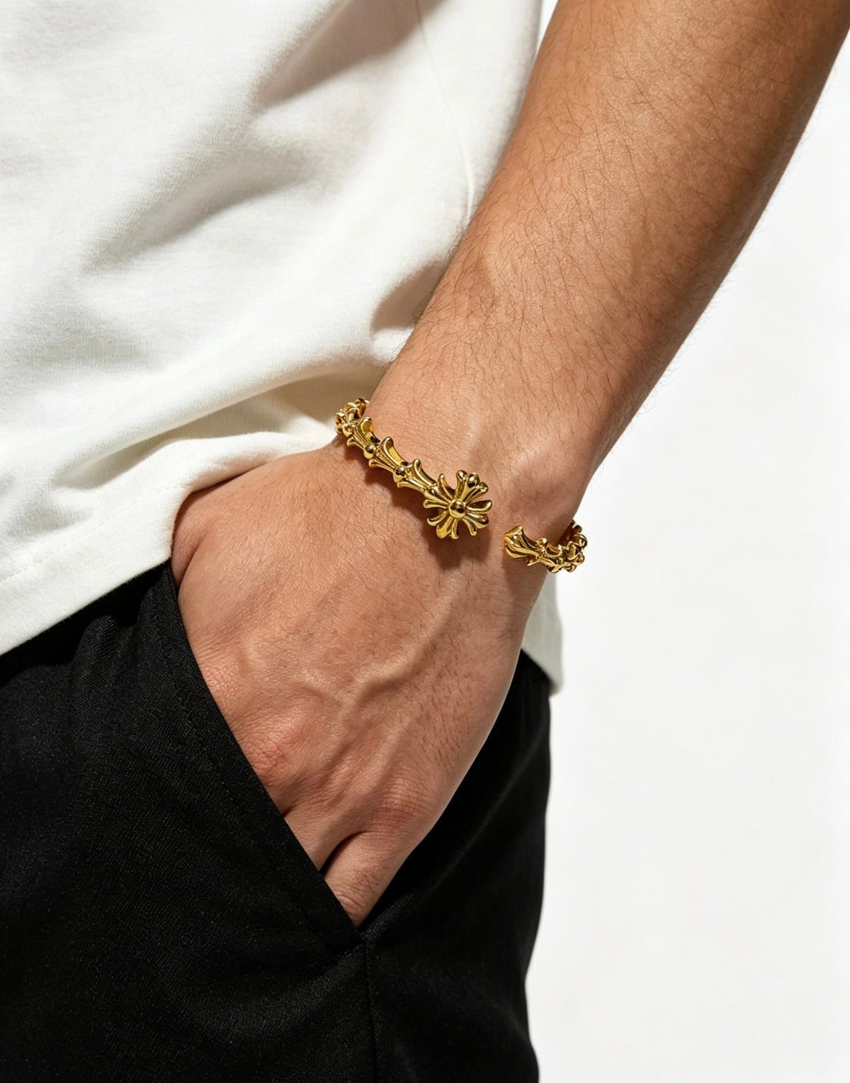 Martin Graham bracelet in polished metal-tone – front product view