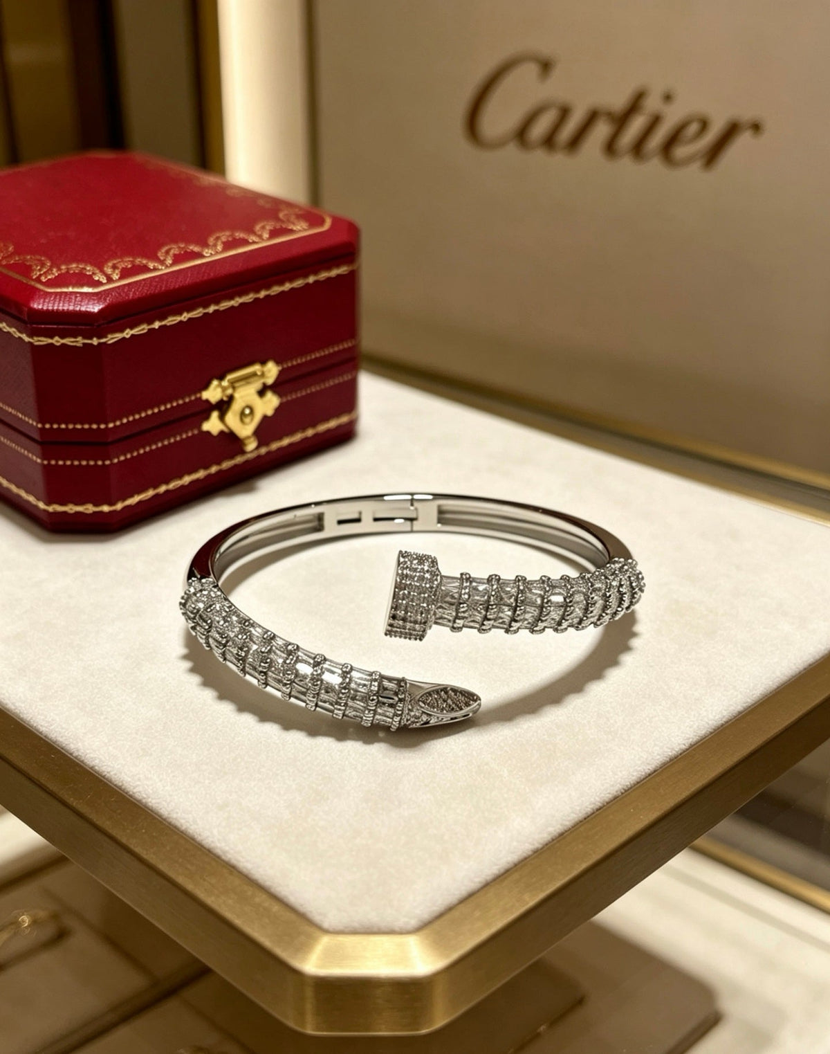 Martin Graham bracelet in polished metal-tone – front view