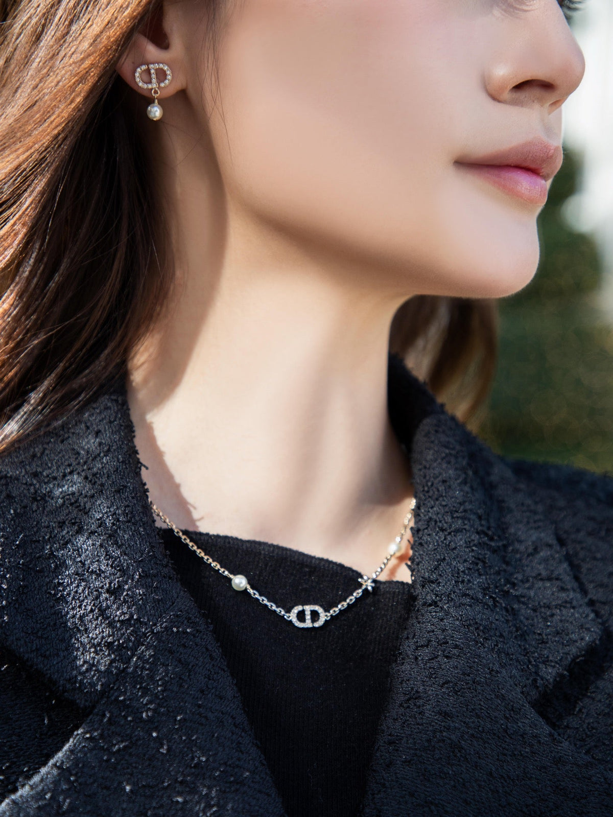 Martin Graham pendant necklace in polished metal-tone – detail view