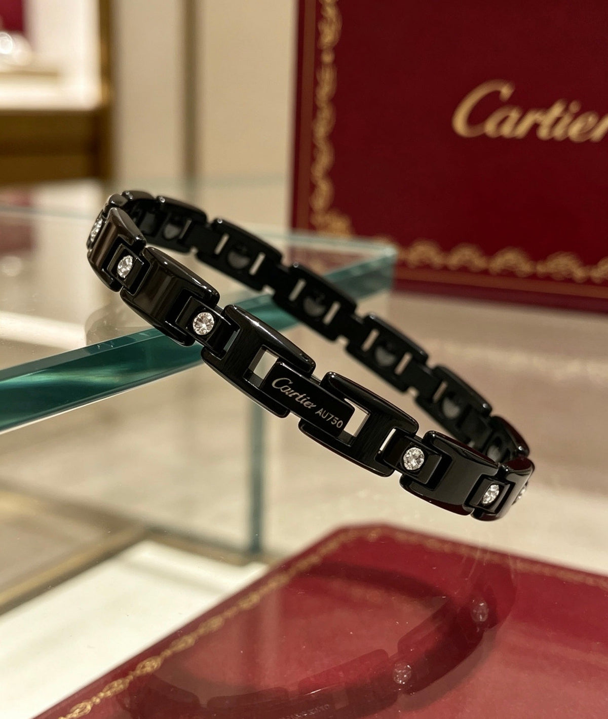 Martin Graham bracelet in polished metal-tone – detail view