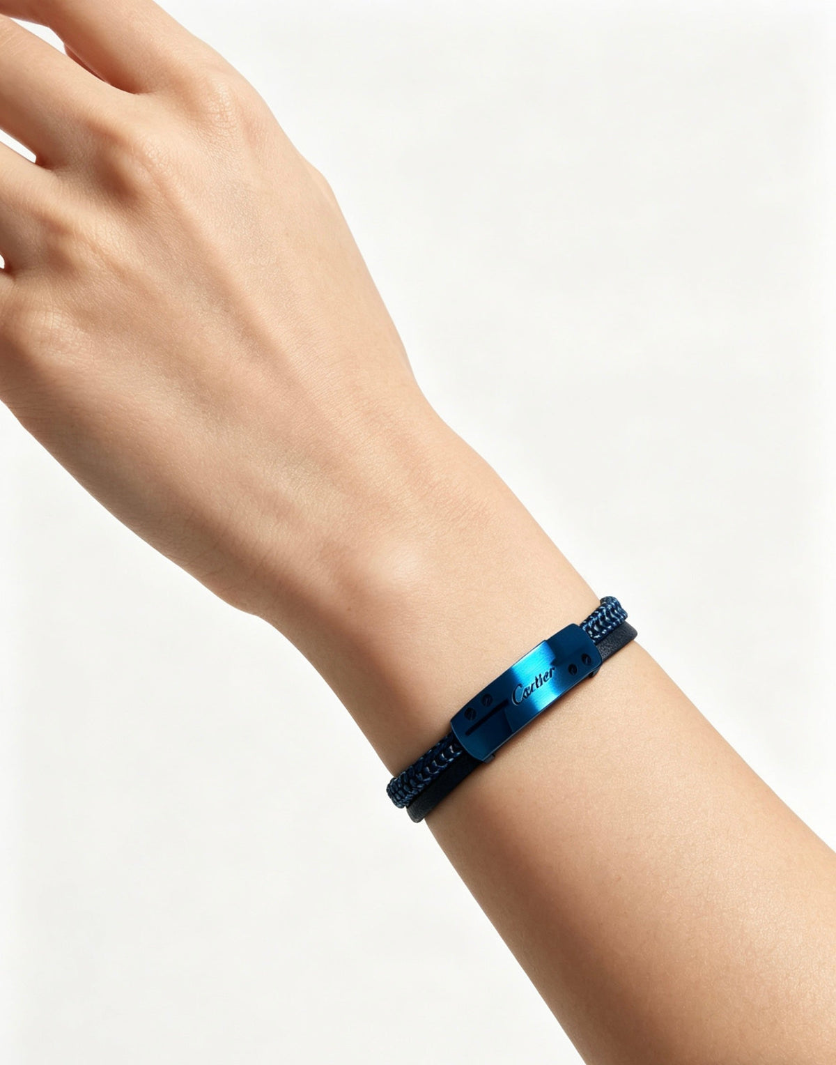 Martin Graham bracelet in polished metal-tone – detail view