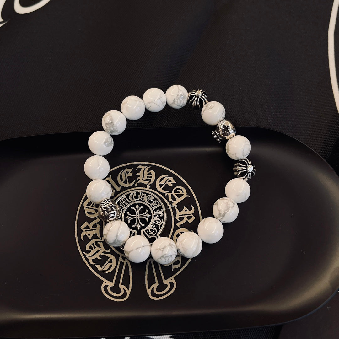 Martin Graham beaded bracelet in polished metal-tone – detail view