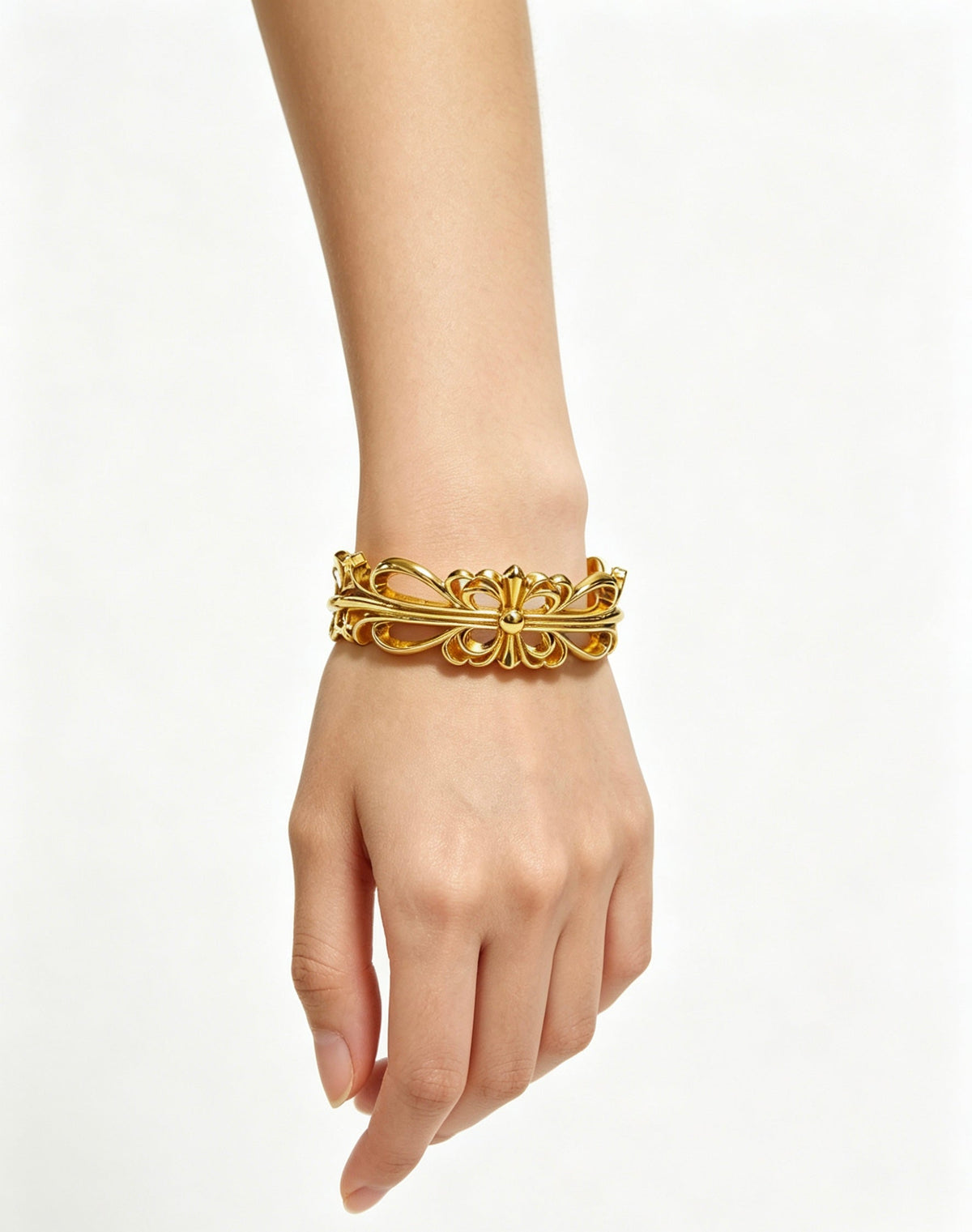 Martin Graham bracelet in polished metal-tone – detail view