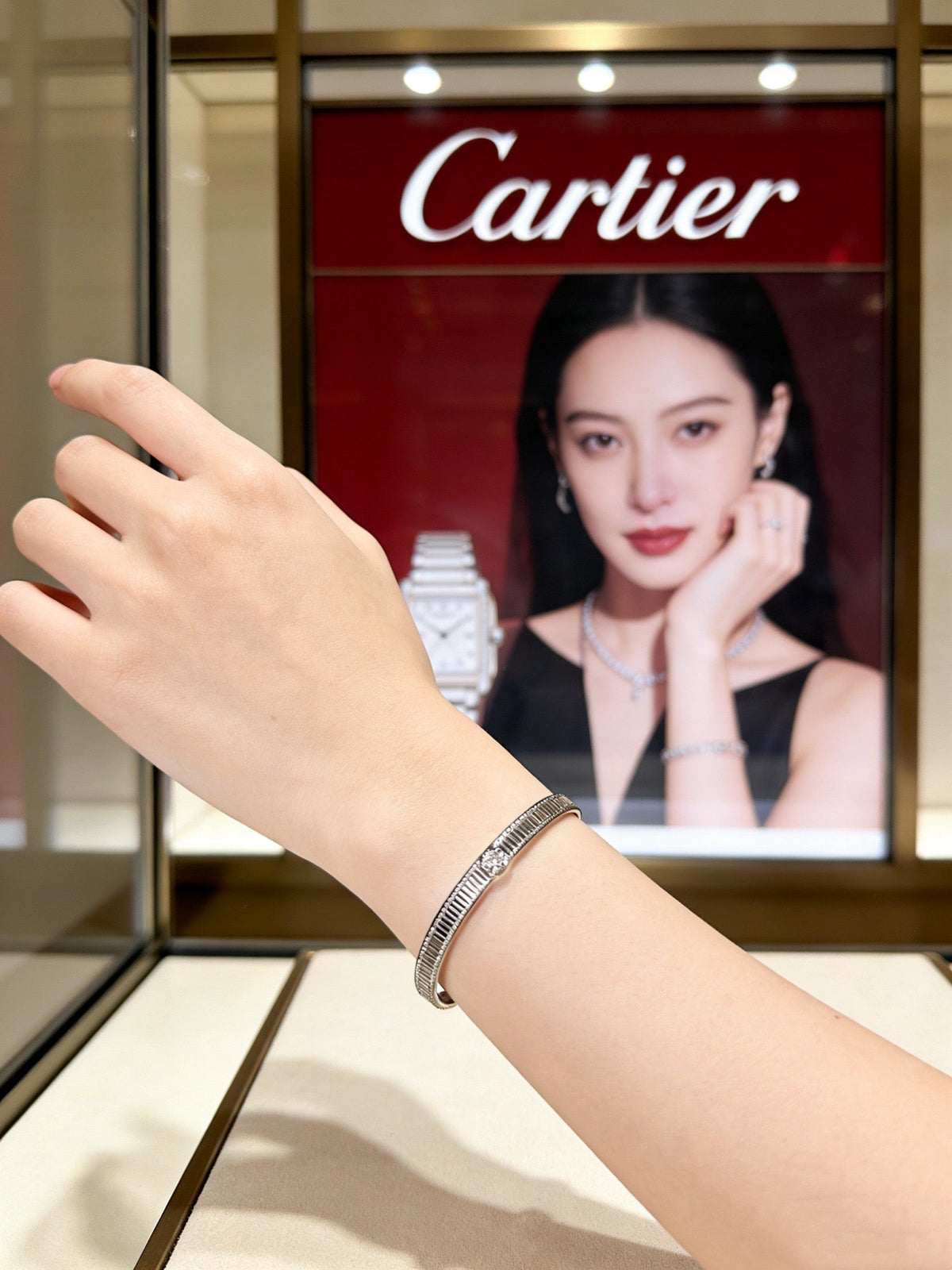 Martin Graham bracelet in polished metal-tone – detail view