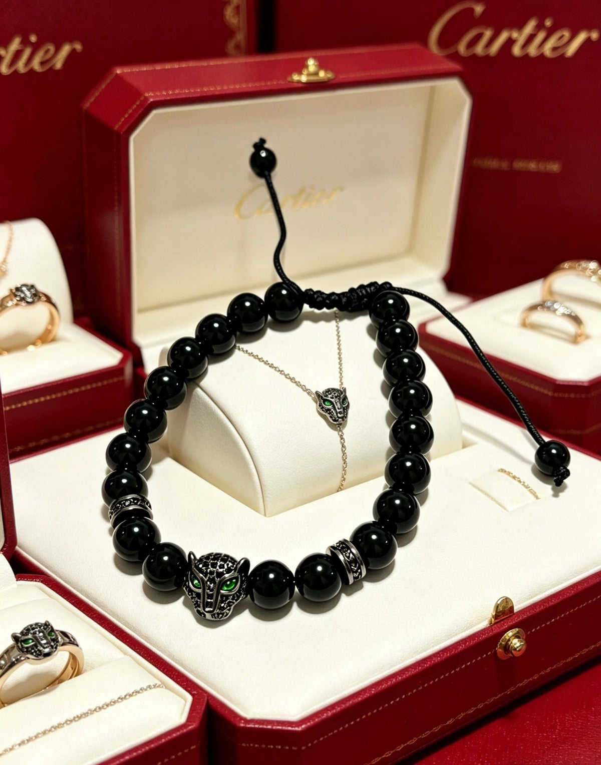 Martin Graham bracelet in polished metal-tone – detail view