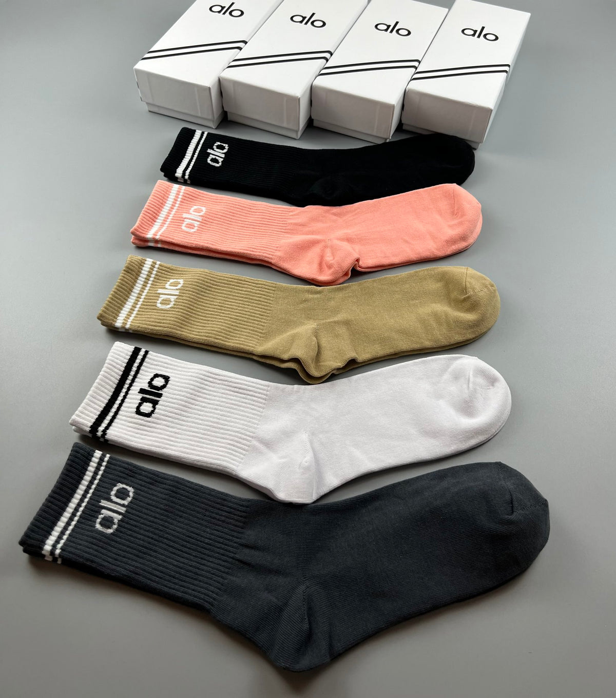 Alo Cotton Coordinated Branding Crew Socks