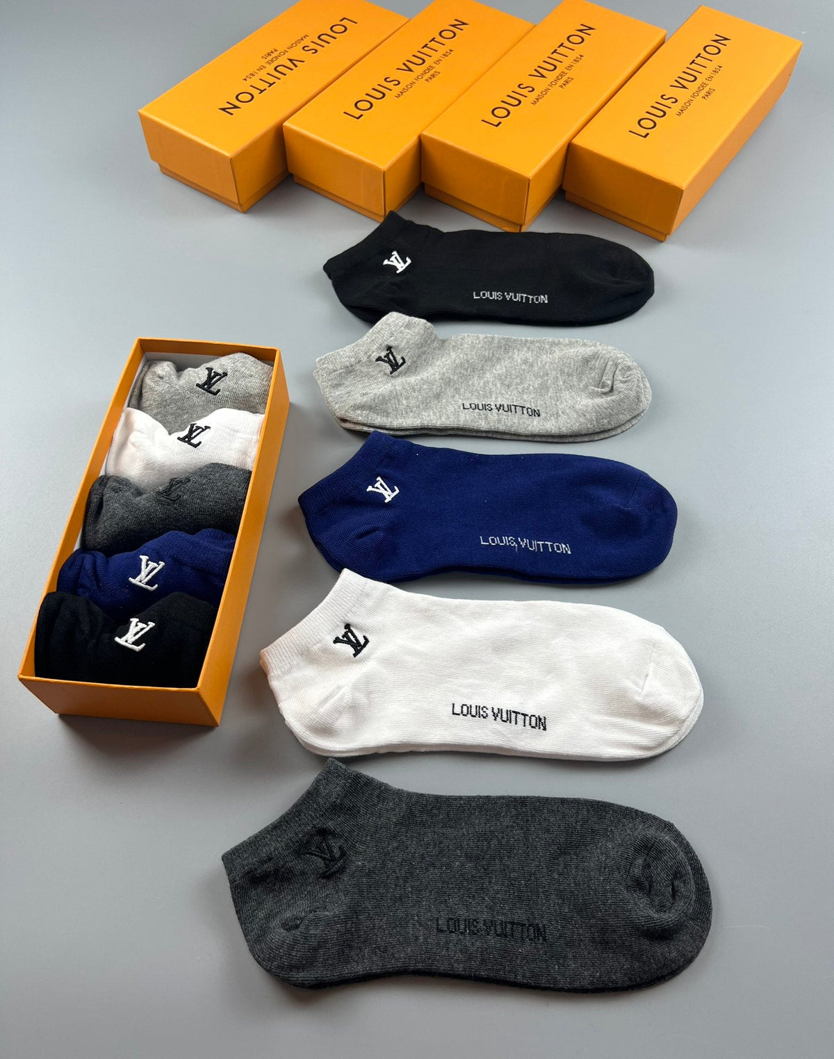 Louis Vuitton Solid Wordmark Ankle Socks - Box of 5 Pairs