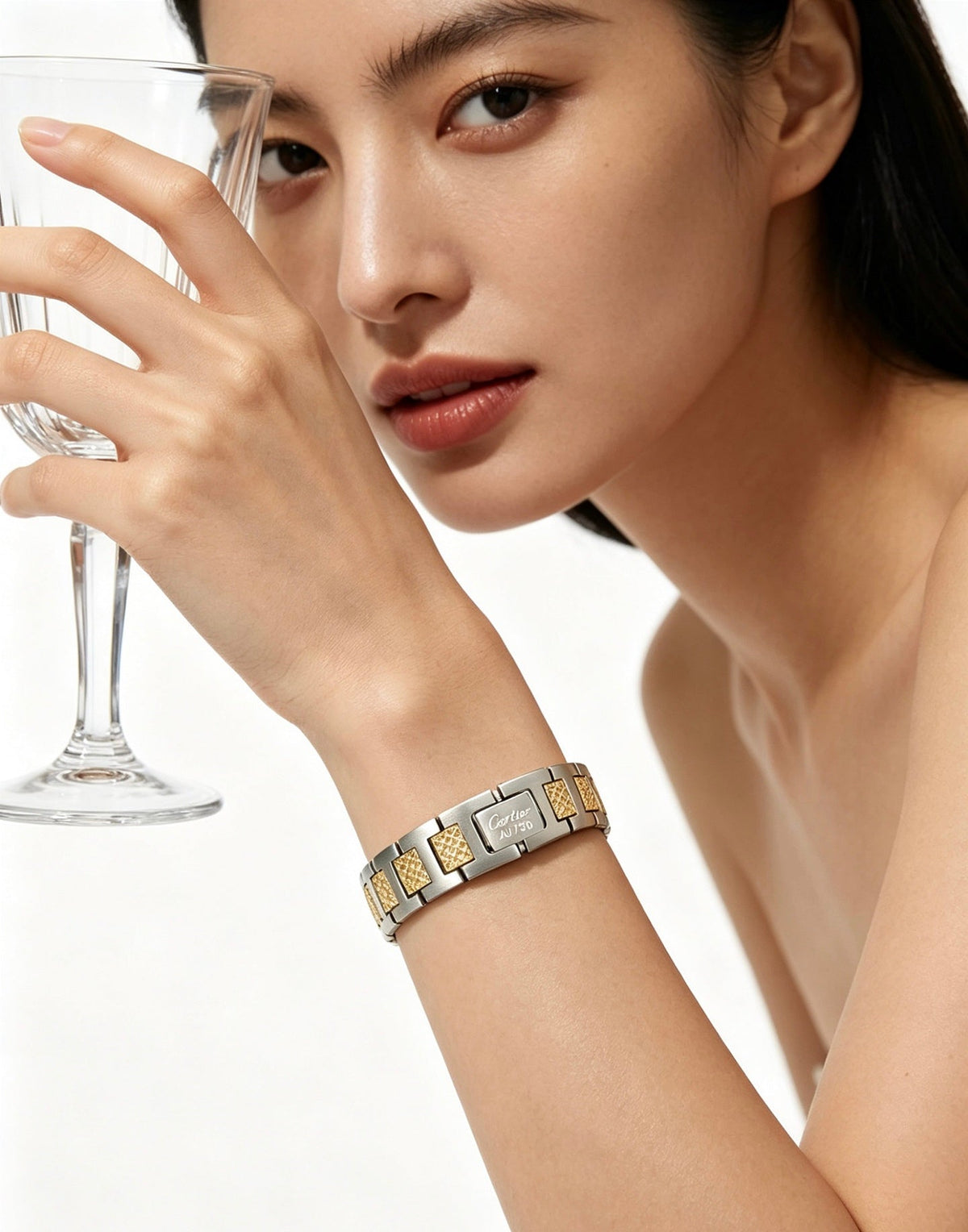 Martin Graham bracelet in polished metal-tone – detail view